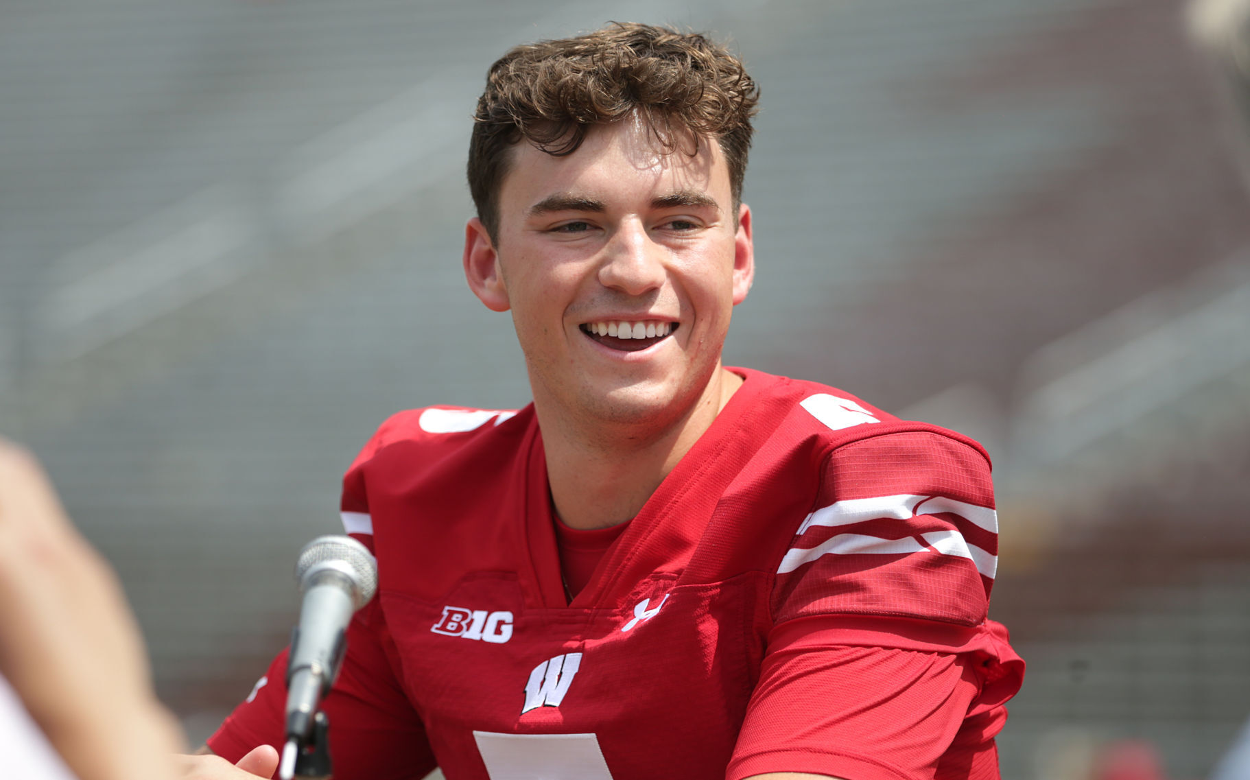 Graham Mertz spent the offseason training to be a better QB. How he did it might surprise you